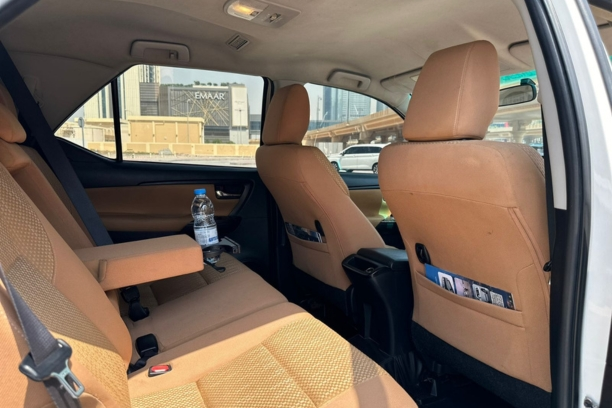 Seats Toyota Fo
rtuner SUV in UAE dubai