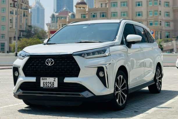 350 AED is the Rental Price for 07-seater previa