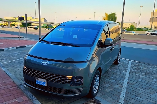 Hyundai Staria rental for corporate events UAE