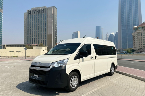 10 Seater Hi-ACE Minibus/Van